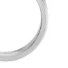 Anillo con banda de acero inoxidable con textura moleteada a máquina
