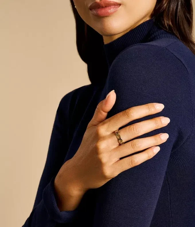 Anillo Heritage D-Link de acero inoxidable en tono dorado