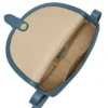 Bolso bandolera grande con solapa de cuero Everleigh Bolso bandolera grande con solapa de cuero Everleigh