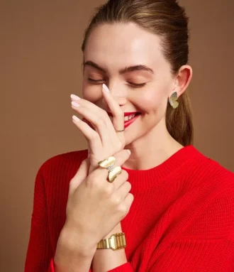 Colección Sutton Butterfly Anillo central focal de acero inoxidable dorado