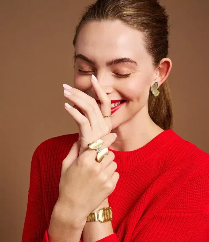 Colección Sutton Butterfly Anillo central focal de acero inoxidable dorado