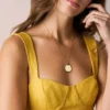 Collar con colgante de acero inoxidable dorado Harlow