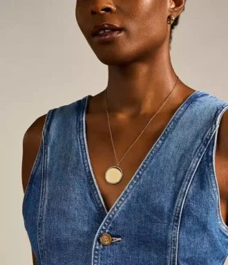 Collar con colgante Ellis de acero inoxidable dorado