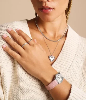 Collar con colgante giratorio de acero inoxidable Sutton Legacy Heart