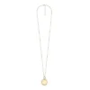 Collar con colgante Heritage Legacy Charm de acero inoxidable dorado Collar con colgante Heritage Legacy Charm de acero inoxidable dorado