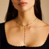 Collar Ellis All Stacked Up en acero inoxidable dorado con cuello en Y Collar Ellis All Stacked Up en acero inoxidable dorado con cuello en Y