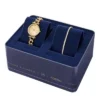 Conjunto de reloj y pulsera Carlie de acero inoxidable dorado con tres agujas
