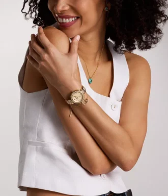 Conjunto de reloj y pulsera Karli de tres agujas en tono dorado