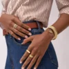Anillo Prestack de acero inoxidable de dos tonos con textura lineal Harlow