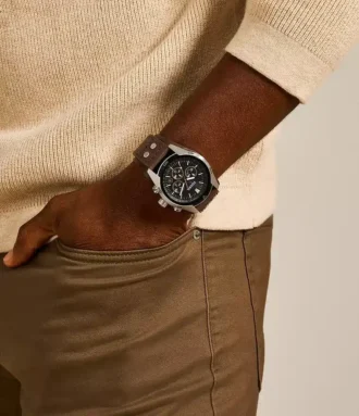 Reloj cronógrafo Coachman de cuero marrón