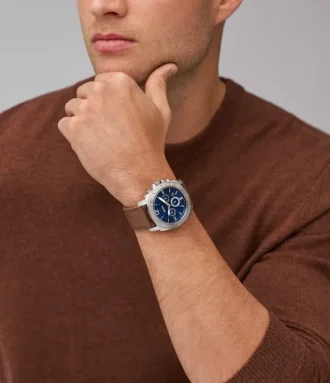 Reloj cronógrafo Privateer con correa de cuero marrón