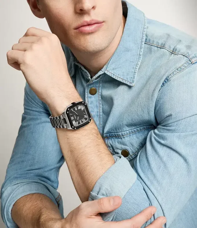 Reloj Crosby de acero inoxidable con tres agujas y fecha