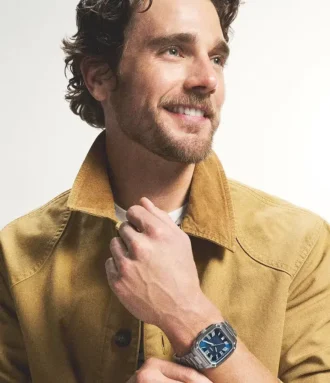 Reloj Crosby de acero inoxidable con tres agujas y fecha