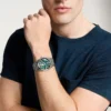 Reloj Everett de acero inoxidable con tres agujas y fecha