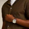 Reloj Everett de tres agujas con fecha y correa de cuero marrón