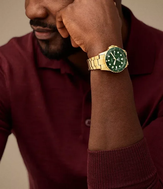 Reloj Fossil Blue Dive de tres agujas con fecha, acero inoxidable dorado