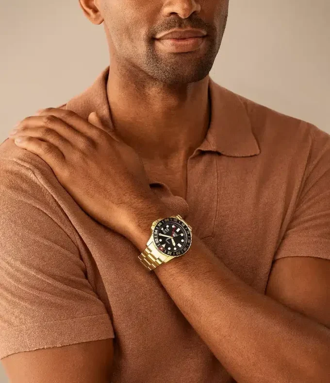 Reloj Fossil Blue GMT de acero inoxidable dorado