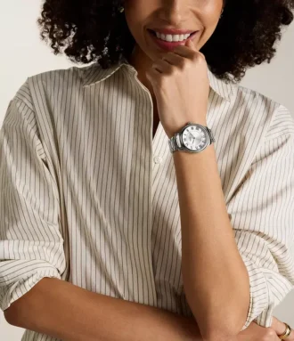 Reloj Gilmore de acero inoxidable con tres agujas y fecha