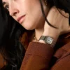 Reloj Harlow de acero inoxidable de dos tonos y tres agujas Reloj Harlow de acero inoxidable de dos tonos y tres agujas