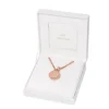 Reloj Jacqueline de tres agujas en acero inoxidable tono oro rosa con medallón