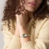 Reloj tipo brazalete Sloan de acero inoxidable dorado con tres agujas Reloj tipo brazalete Sloan de acero inoxidable dorado con tres agujas