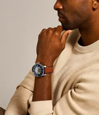 Townsman 48 mm automático con correa de cuero marrón claro
